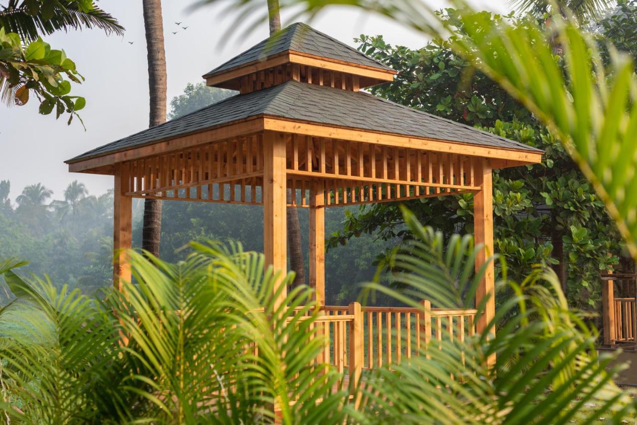 Paramount Riverfront Resort & Spa, Karjat Exterior foto