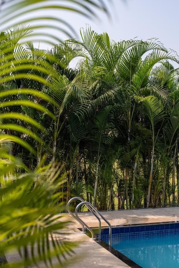 Paramount Riverfront Resort & Spa, Karjat Exterior foto