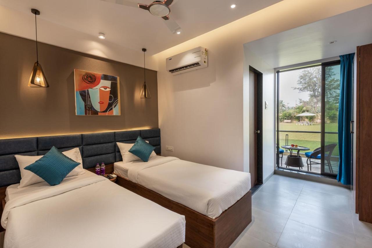 Paramount Riverfront Resort & Spa, Karjat Exterior foto