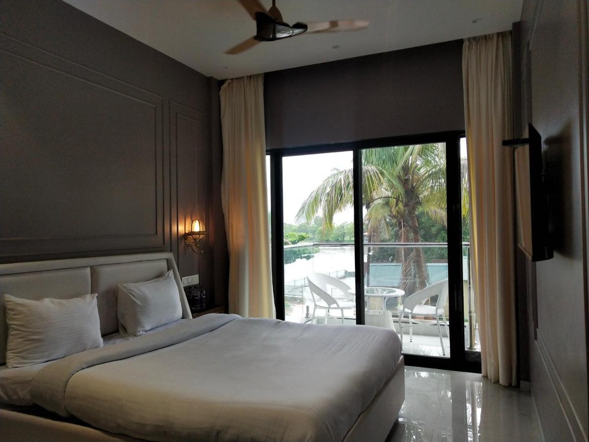 Paramount Riverfront Resort & Spa, Karjat Exterior foto